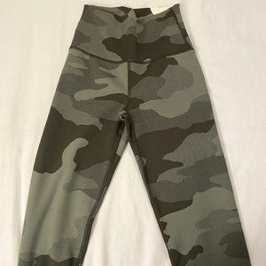 Aerie Offline leggings, XS, green camouflage